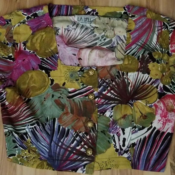 Vintage 80s La Belle Fashions Inc  Cropped Blazer - Picture 3 of 14